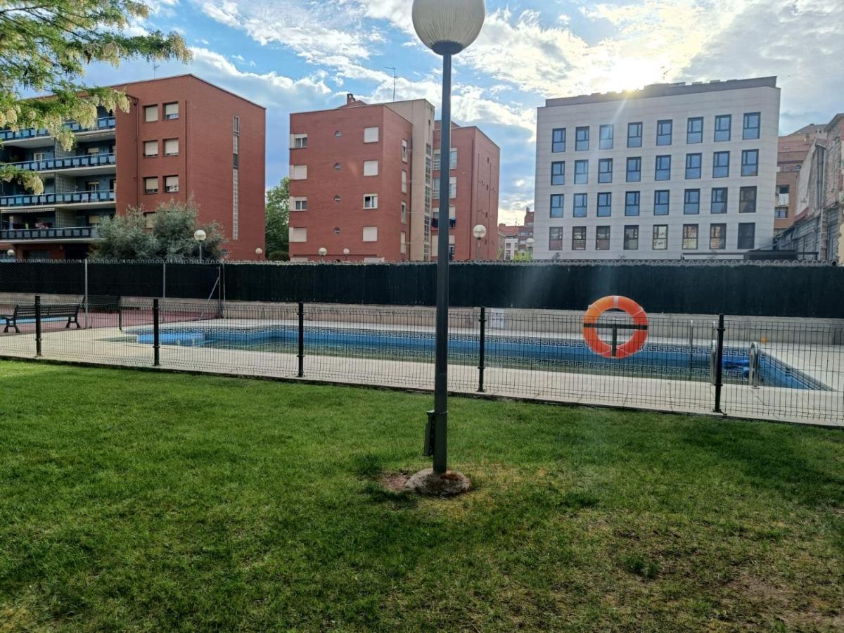 Pool And Confort 3 Habitaciones Y Garaje By Apartamentos Logroño Zewnętrze zdjęcie