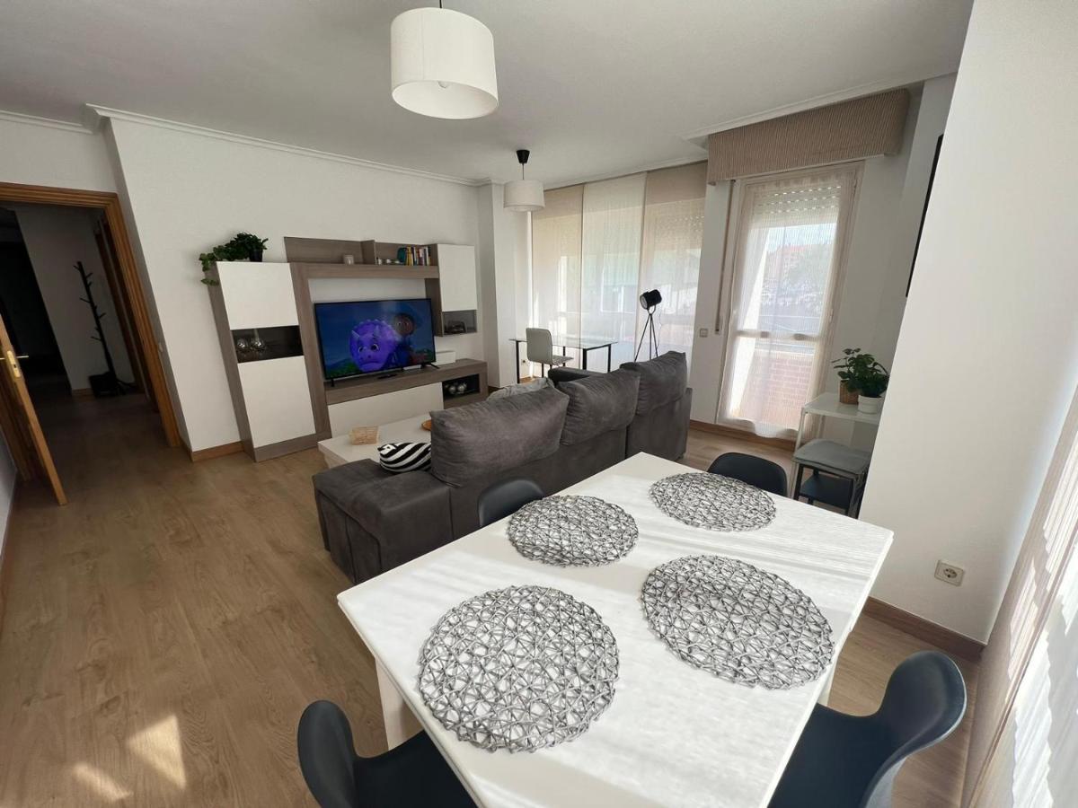 Pool And Confort 3 Habitaciones Y Garaje By Apartamentos Logroño Zewnętrze zdjęcie